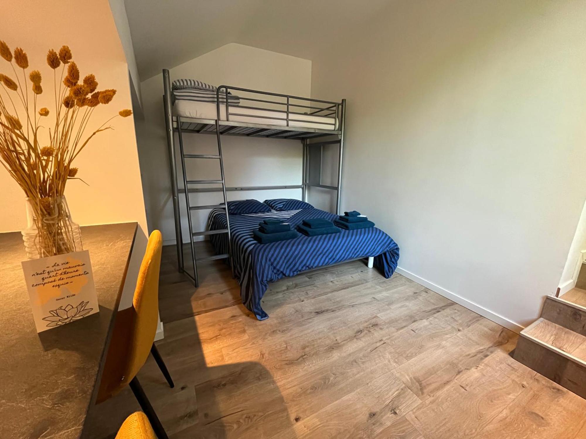 Petit Maison Du Vallon Ferienhaus Marcillac-Vallon